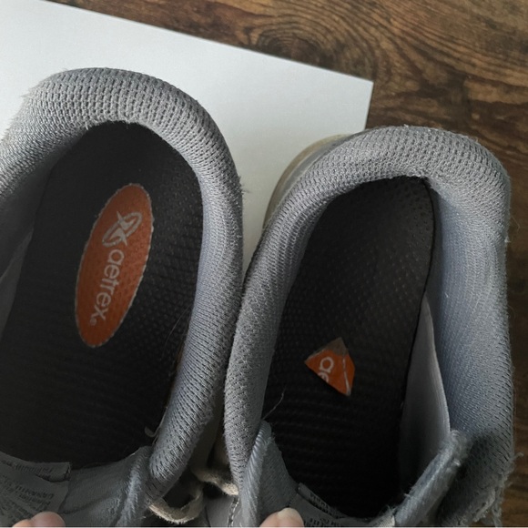 Men’s Nike airforce 1 Gray and white size 10 worn - Picture 6 of 12